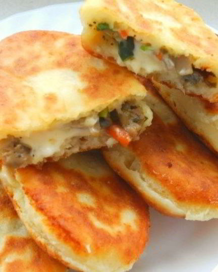 Рецепт жареных пирожков из творожного теста