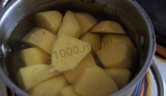 жареные пирожки с картошкой и и грибами