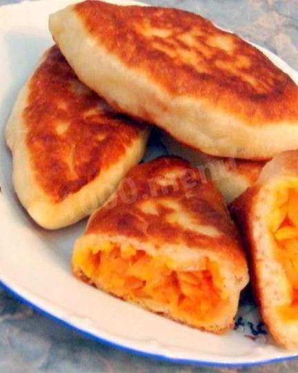 Рецепт жареных постных дрожжевых пирожков на сухих дрожжах с капустой за 15 минут