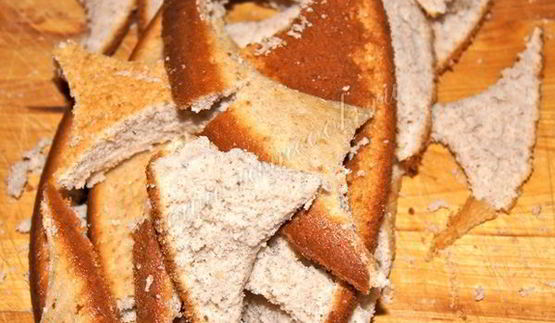 бисквитные пирожные с клубничным кремом