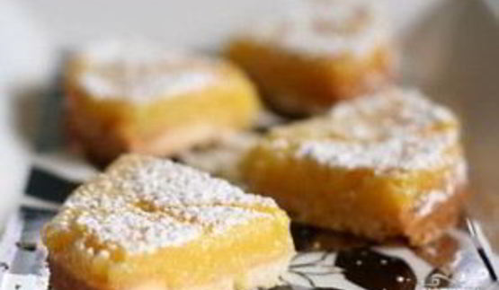 лимонные пирожные с кедровым орехом