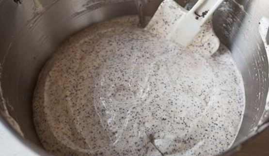 маковое пирожное с апельсиновым кремом