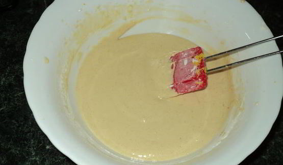 морковно-ореховое пирожное со сметанным кремом