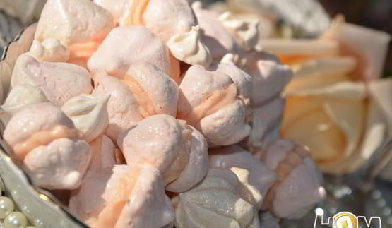 пирожное безе с заварным кремом