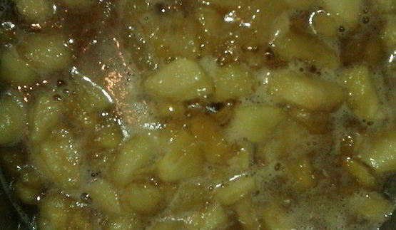 пирожное бисквитное фруктово-шоколадное