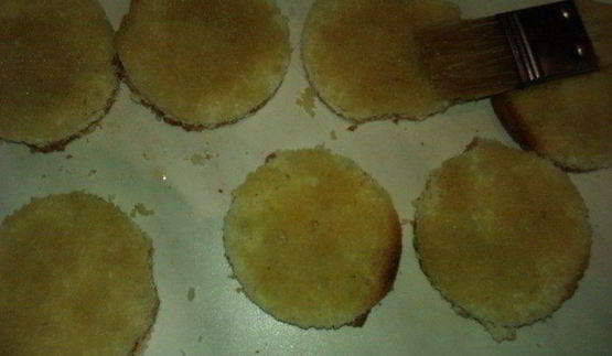 пирожное бисквитное фруктово-шоколадное