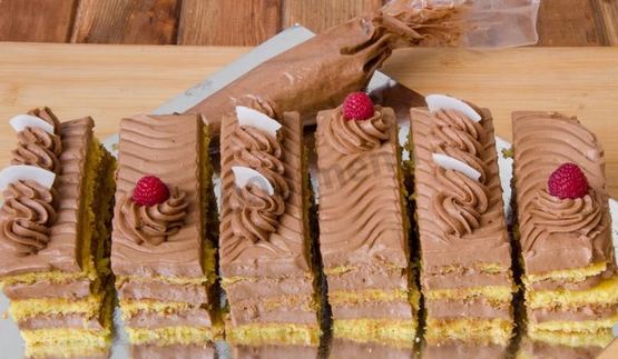 пирожное бисквитное с кремом