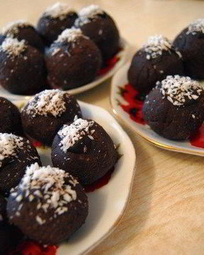 Пирожное Картошка из темного шоколада с добавлением коньяка