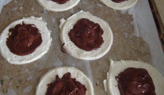 пирожное слоеное яблочко