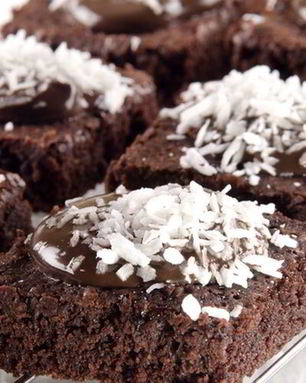 Пирожные с кокосовой стружкой