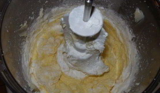 полосатые пирожные