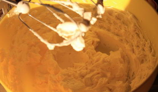 шоколадное пирожное сюрприз