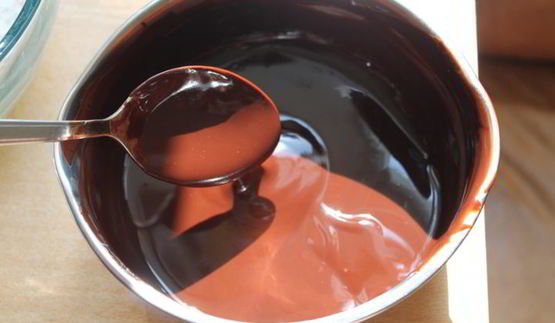 шоколадное пирожное сюрприз