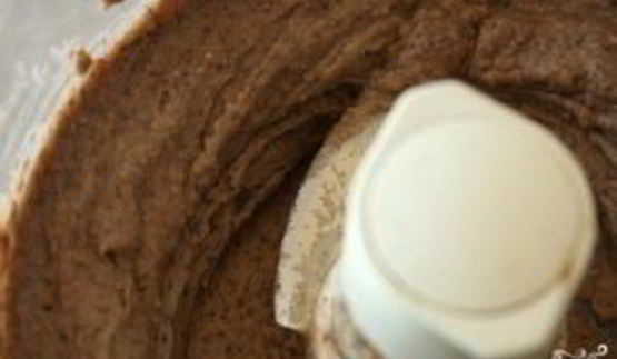 шоколадные пирожные с фасолью и авокадо