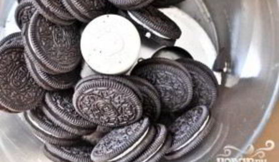 шоколадные пирожные со сливочной начинкой