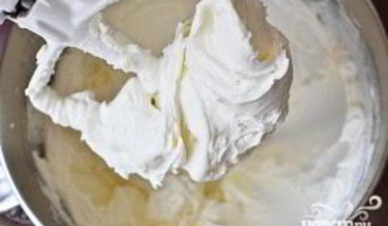 шоколадные пирожные со сливочной начинкой