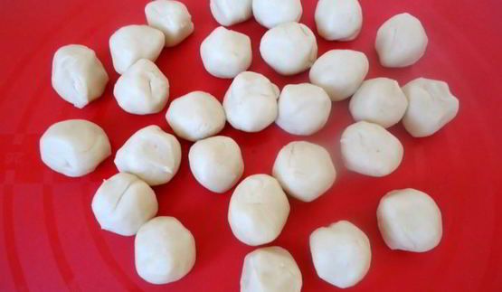 слоеное пирожное лотос