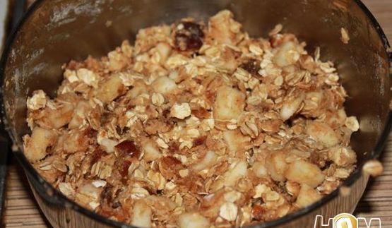 яблочно-финиковое пирожное