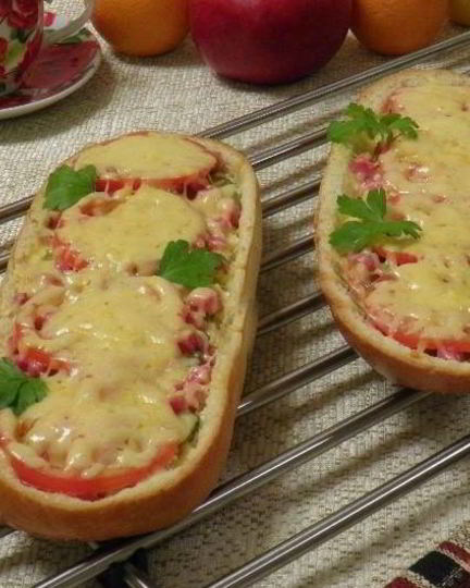 Рецепт домашней пиццы на батоне