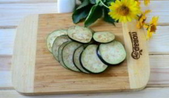 мини-пицца на баклажанах