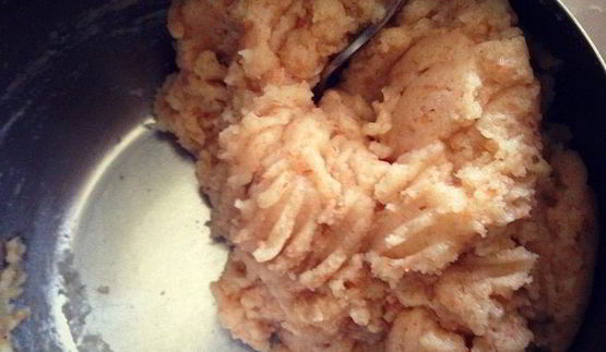 мини-пиццы на заварном тесте с пармезаном и брокколи