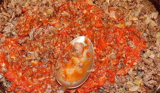 мясная пицца с мясом и грибами