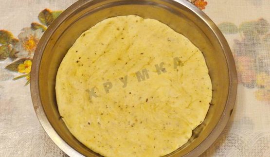 мясная пицца с мясом и грибами