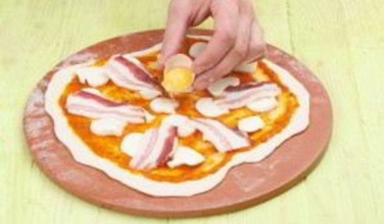 пицца карбонара