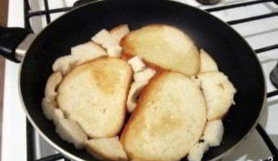 пицца на батоне на сковороде