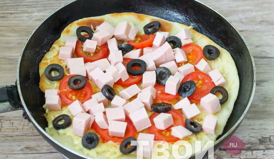 пицца на кефире на сковороде