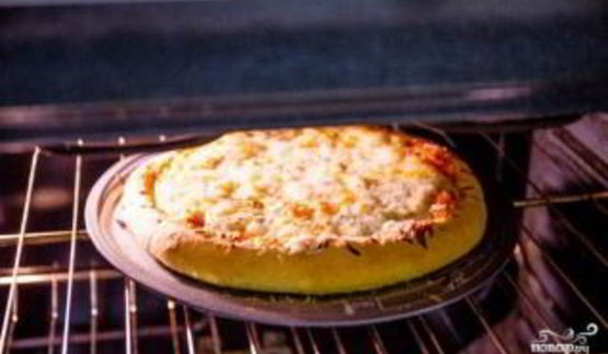 пицца на пышном тесте