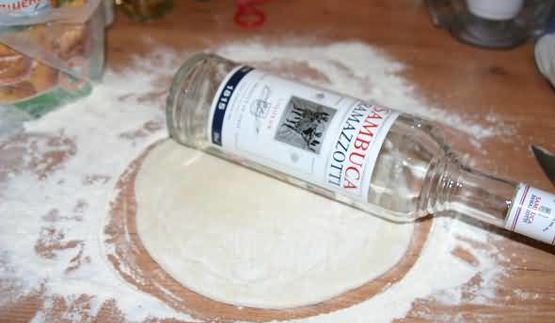 пицца на тонкой основе