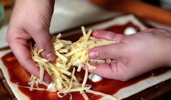 пицца-рулет