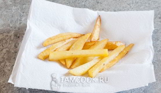 пицца с картошкой и колбасой