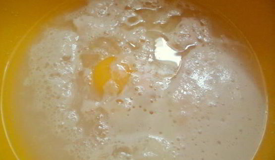 пицца с колбасой и оливками