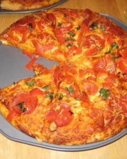 Рецепт пиццы с колбасой