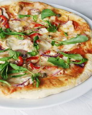 Пицца с курицей