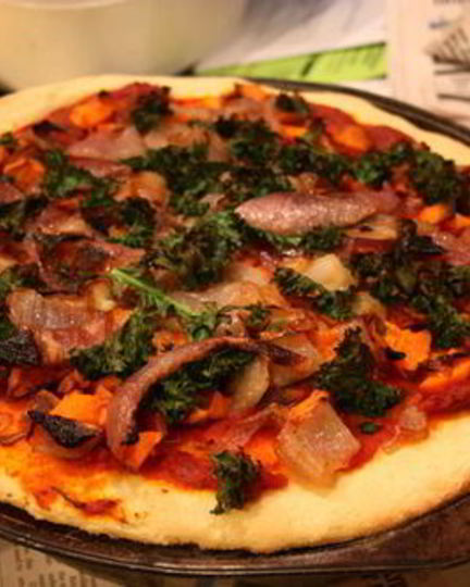 Рецепт пиццы с листовой капустой и бататом