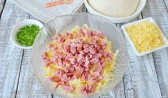 плетеная пицца с начинкой