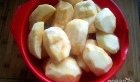 яблочная шарлотка