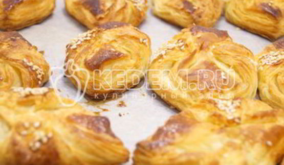 слойки аппетитные