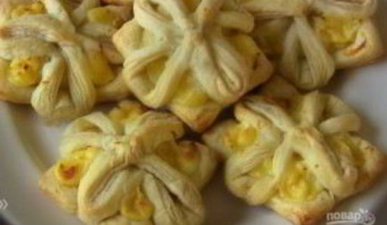 слойки из слоеного теста с кремом патисьер