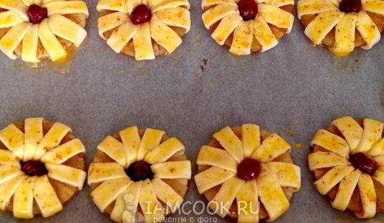 слойки с ананасами