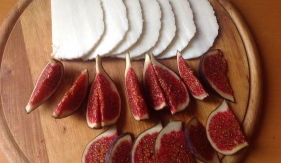 слойки с инжиром и сыром