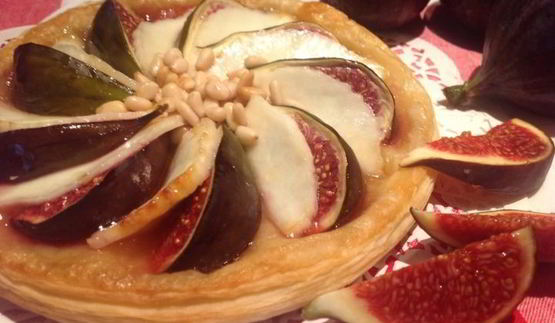 слойки с инжиром и сыром