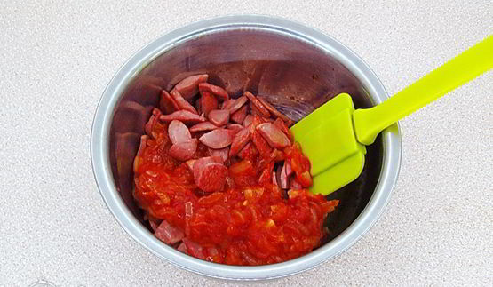 слойки с сосисками