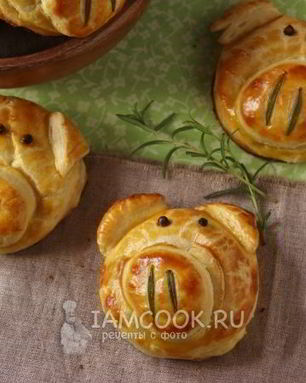 Слойки с сыром из готового слоеного теста