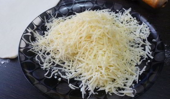 слойки с сыром