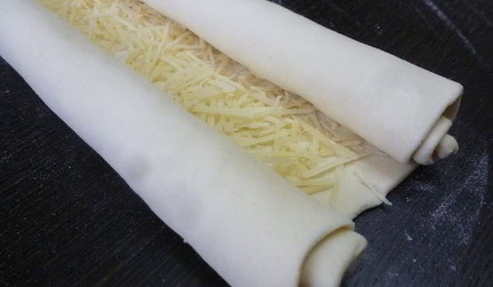 слойки с сыром