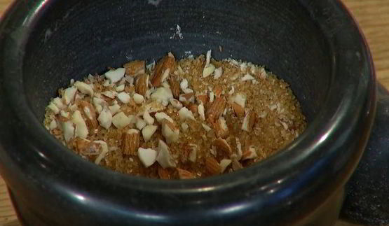 слойки с вишней и белым шоколадом